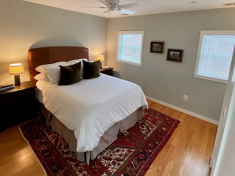 1129 Colonial Ave — Photo 8
