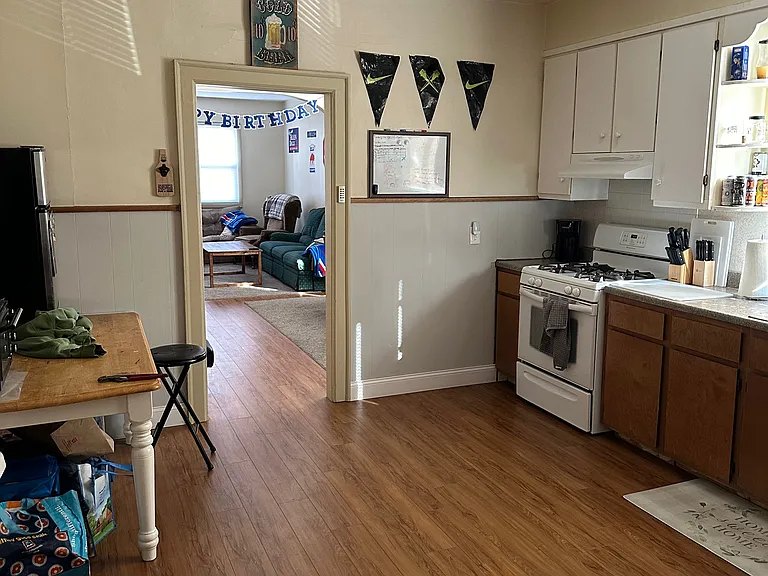 38 Callodine Ave — Photo 3