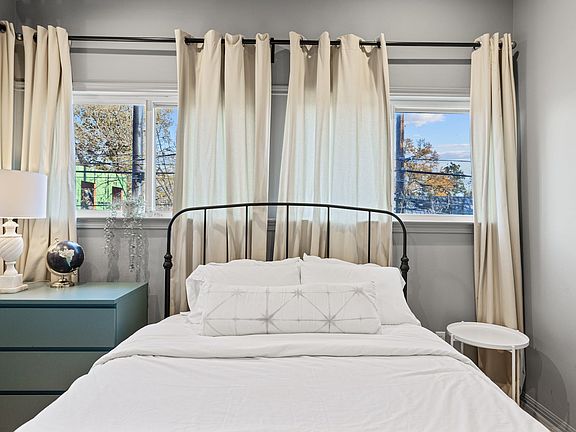 5th image of 2111 Travis Heights Blvd #B