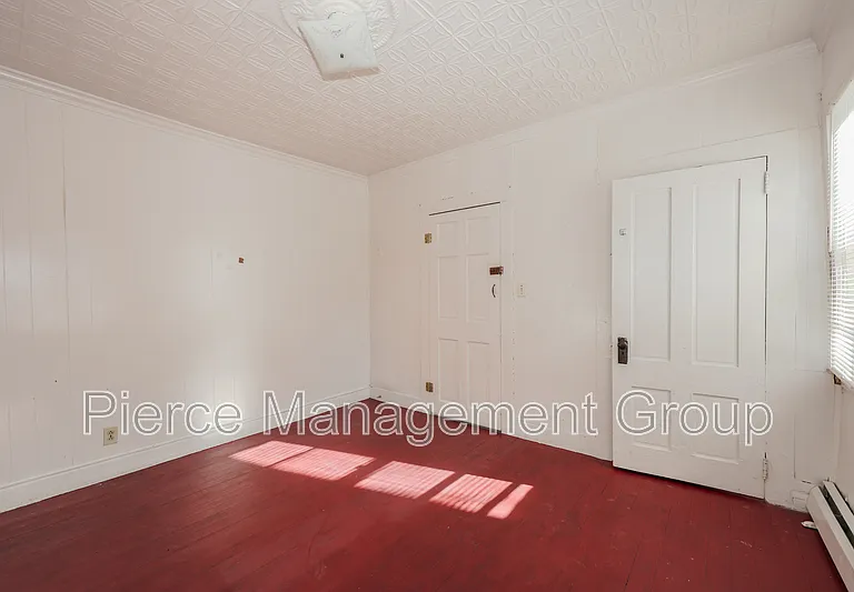 120 Elm St #3 — Photo 8