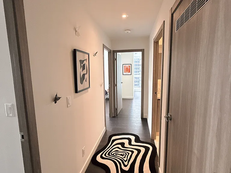 85 McMahon Dr #2608 — Photo 20