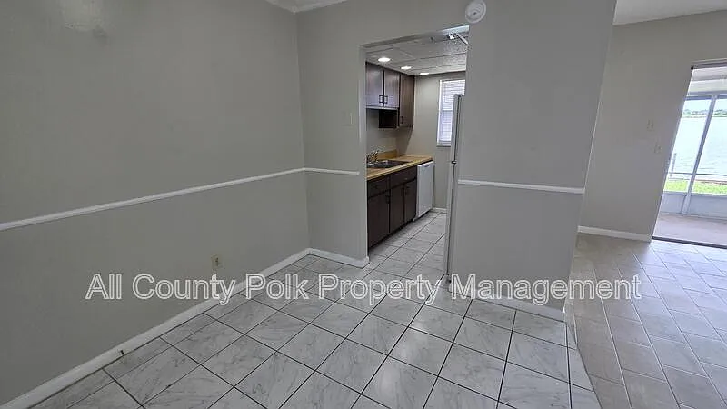 1 bed, 1.0 bath, 718 sqft, $995 — Photo 4