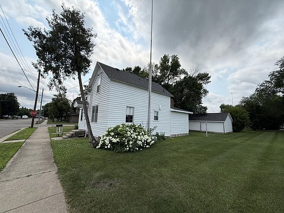 3rd image of 317 3rd Ave S