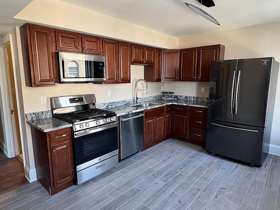 1st image of 94 W Main St #3J
