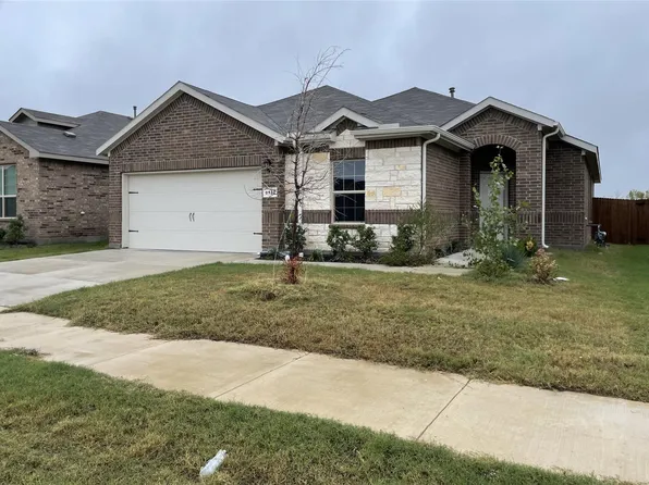8521 Centerboard Ln, Fort Worth, TX 76179