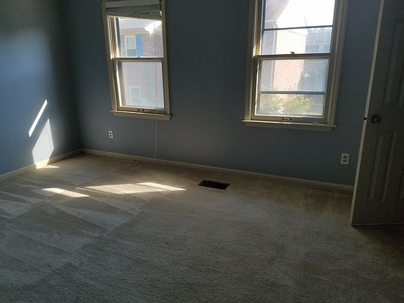 4th image of 11529 Jade Ln SE