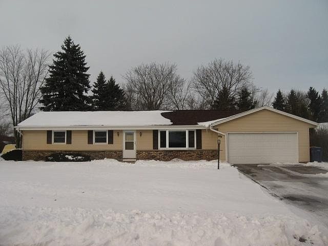 1st image of 6047 Holly Ln