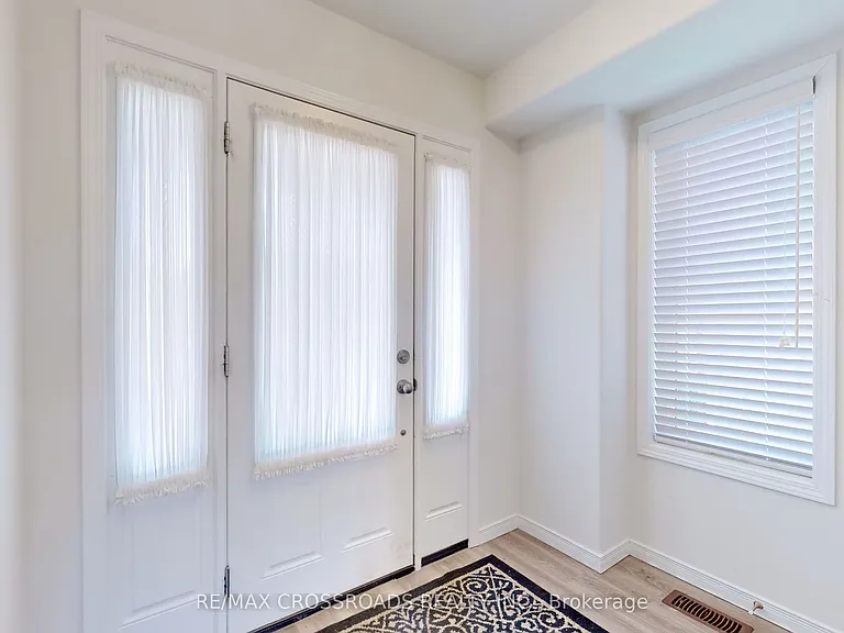 1638 Hetherington Dr — Photo 22