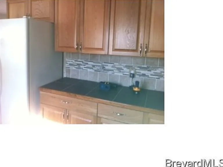 3019 Sea Gate Cir — Photo 8