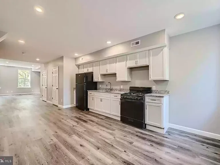 Open Concept Kitchen Area (empty view prior to most recent tenant moving in)