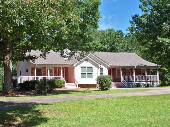 121 Long Island Dr, Eatonton, GA 31024