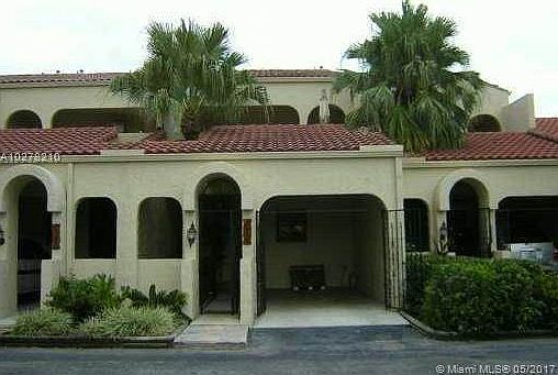 2nd image of 4008 Estepona Ave