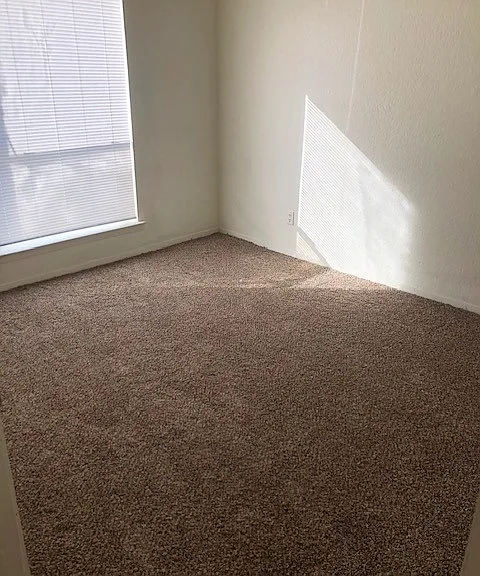 1505 N Locust St #7 — Photo 7