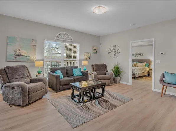 6 Monarch Trace Ct APT 101, Chesterfield, MO 63017