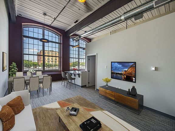 Living Room Flow With Natural Light
