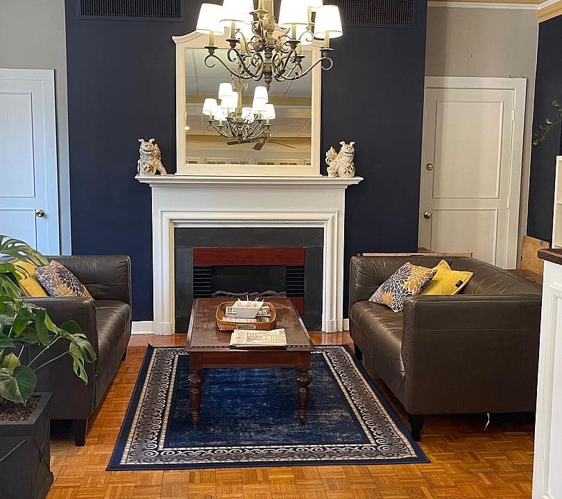 1st image of 1001 Saint Paul St N #4E