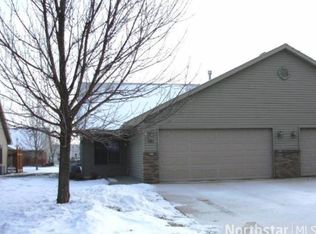 141 Elm St S, Belle Plaine, MN 56011