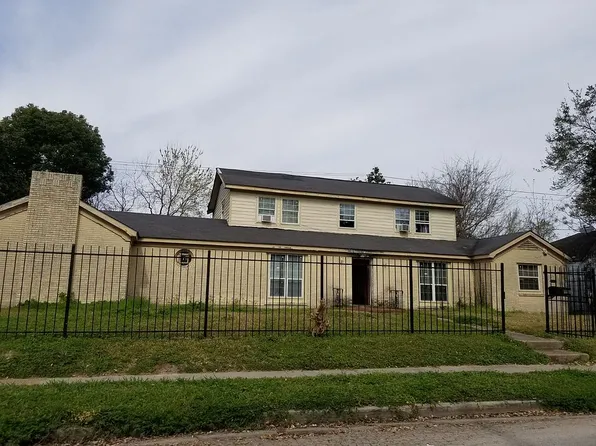 3810 Briley St, Houston, TX 77004