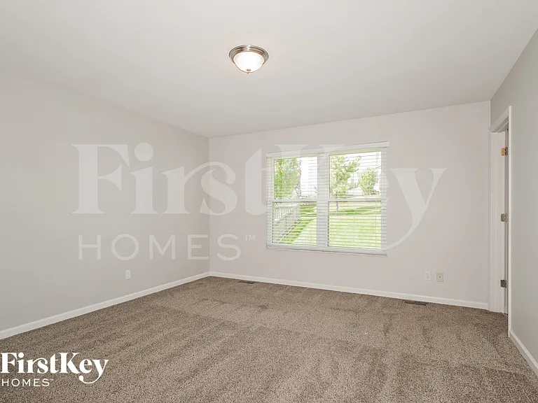 3891 Cambridge Crossing Dr — Photo 7