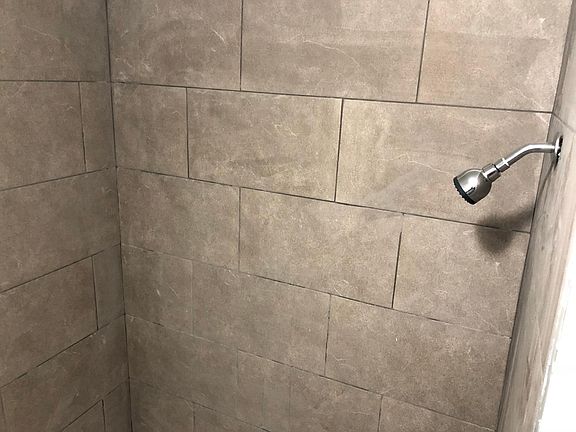 4th image of 1600 Wakeling St #1