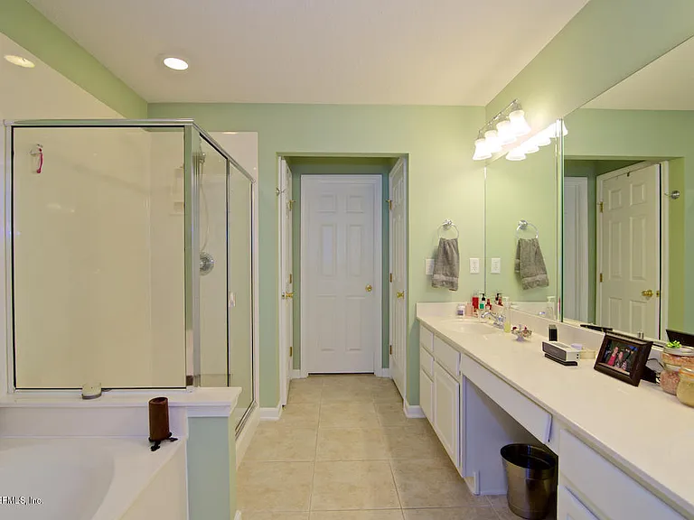 7500 Devondale Way — Photo 16