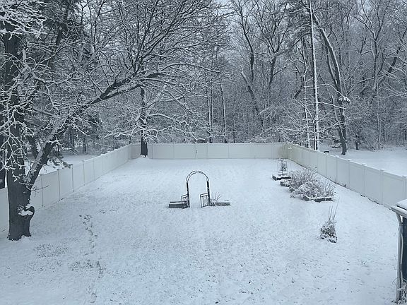 Fully fenced back yard