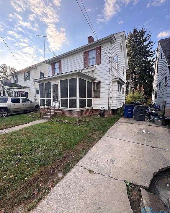 2nd image of 805 Kipling Dr