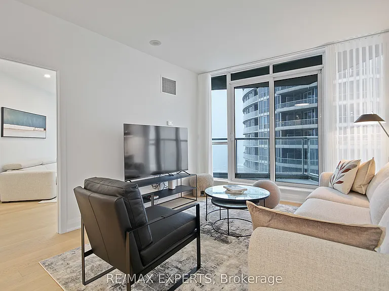 208 Queens Quay W #2011 — Photo 12