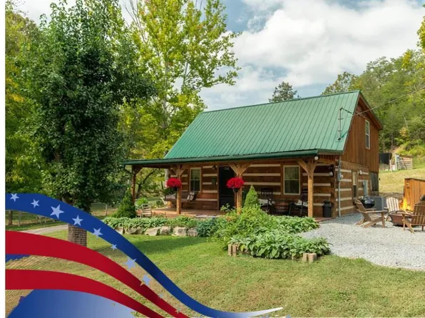 1303 Witt Hollow Rd, Sevierville, TN 37862