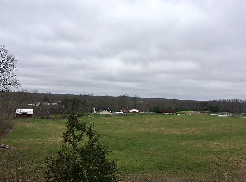 2nd image of 1283 Clear Creek Rd