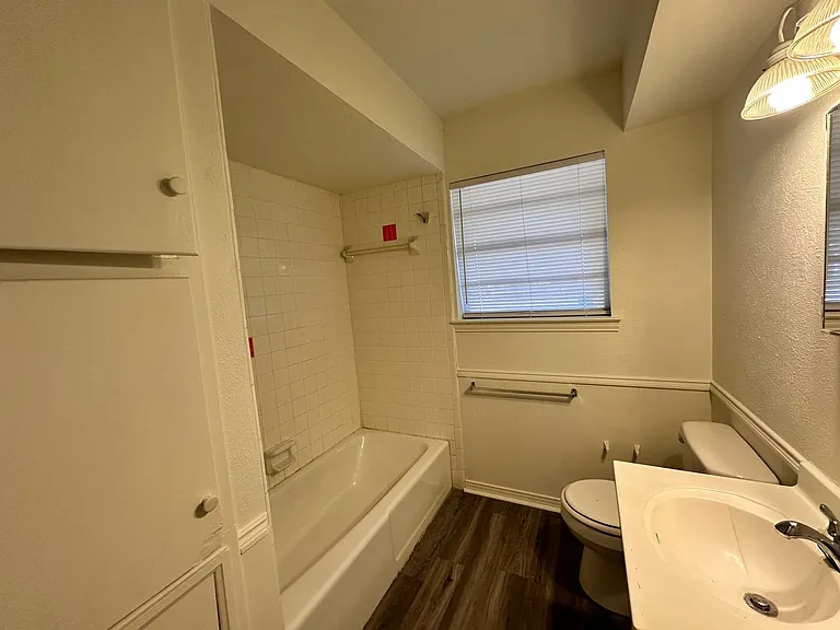 2509 Garden Dr — Photo 7