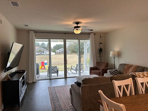 5th image of 2905 Farmall Dr