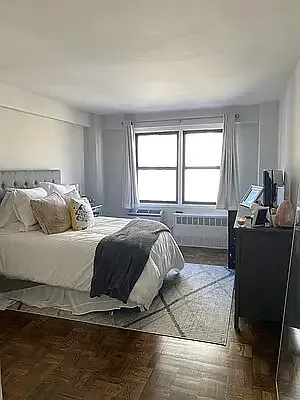 Rented by Oxford Property Group | media 10