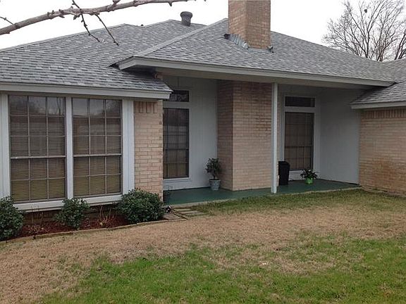 2nd image of 3940 Blue Pond Cir