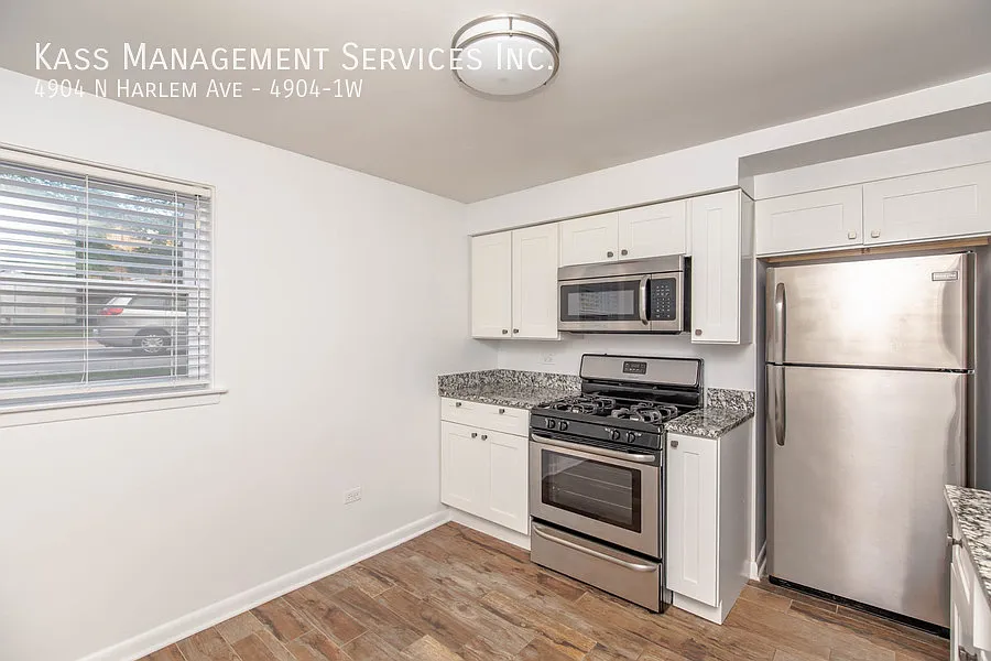 4904 N Harlem Ave #1W