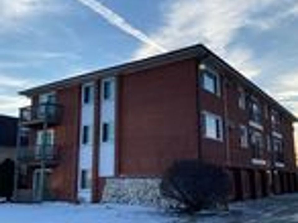1st image of 10430 Mayfield Ave #2D