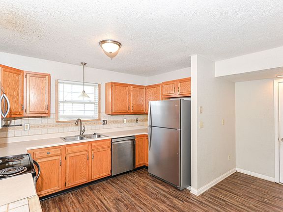 4th image of 7632 Scatter Woods Ln