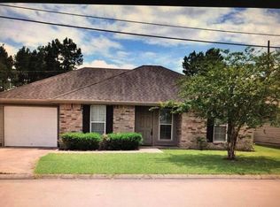 5720 Springfield Cir S, Lumberton, TX 77657