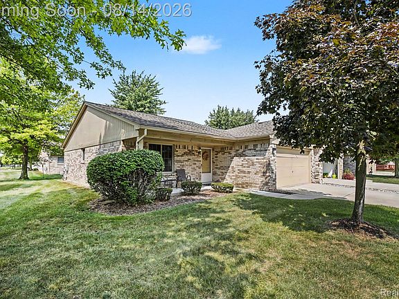 4th image of 41595 Berly Dr