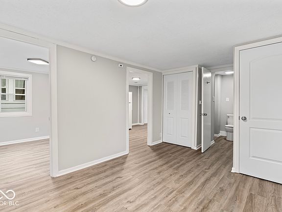 5th image of 1049 N Traub Ave
