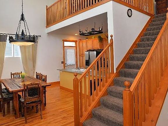3rd image of 144 Tanager Cir
