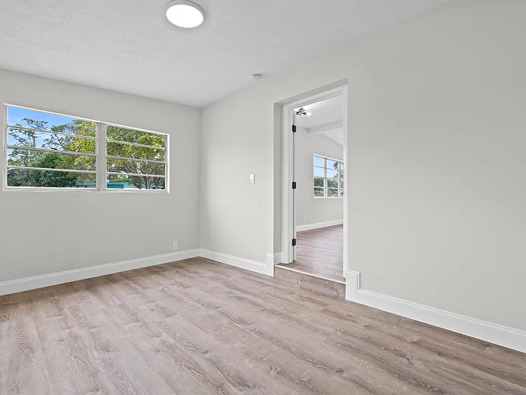 2415 Lewis Rd — Photo 13