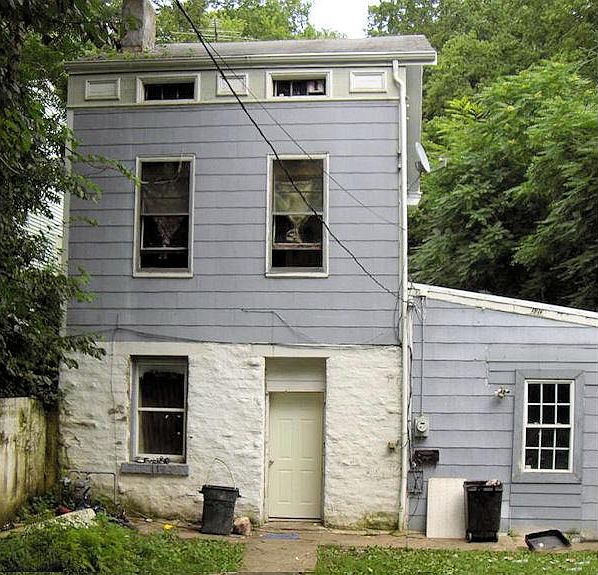1st image of 320 Fairbanks Ave