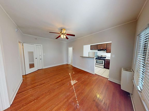 3rd image of 712 N Hobart Blvd APT 304