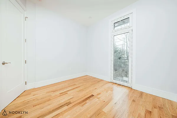 Rented by Nooklyn NYC LLC | media 87