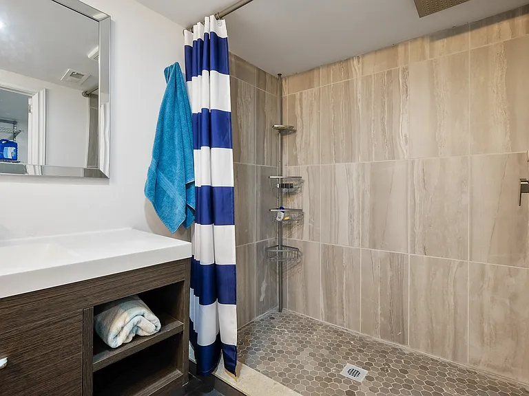 1902 Featherston Dr #1902 — Photo 52