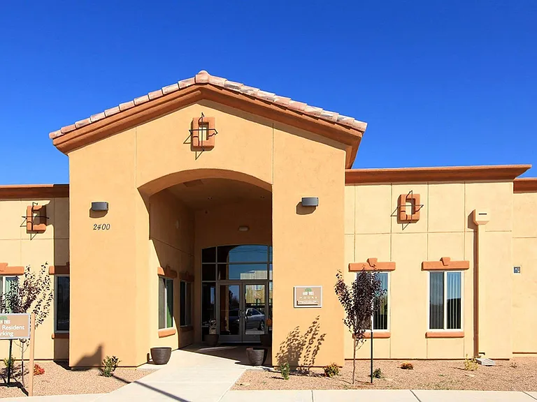 Raintree Apartments — Photo 7