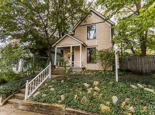628 Crescent St NE, Grand Rapids, MI 49503