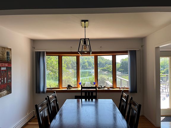 4th image of 20 Merkel Ln