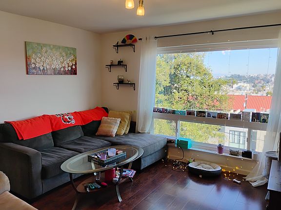 4th image of 1023 Church St APT 4